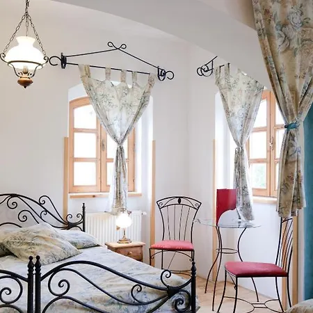 Hotel Somogy Kertje Ueduelofalu Es Etterem 3*