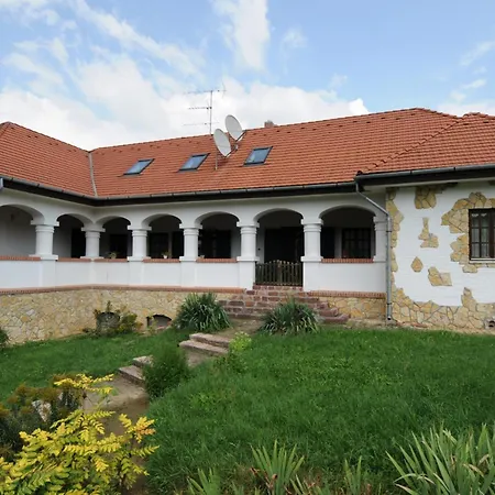 Somogy Kertje üdülőfalu és étterem Bonnya