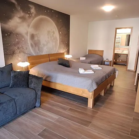 Somogy Kertje Ueduelofalu Es Etterem Hotel