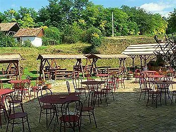 Somogy Kertje Ueduelofalu Es Etterem Hotel