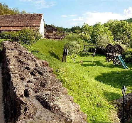 Somogy Kertje Ueduelofalu Es Etterem