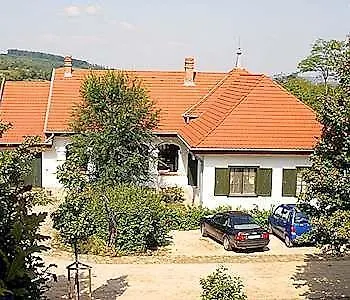Hotel Somogy Kertje Ueduelofalu Es Etterem Bonnya