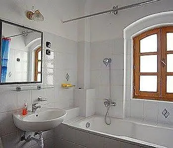 Somogy Kertje Ueduelofalu Es Etterem Hotel Bonnya