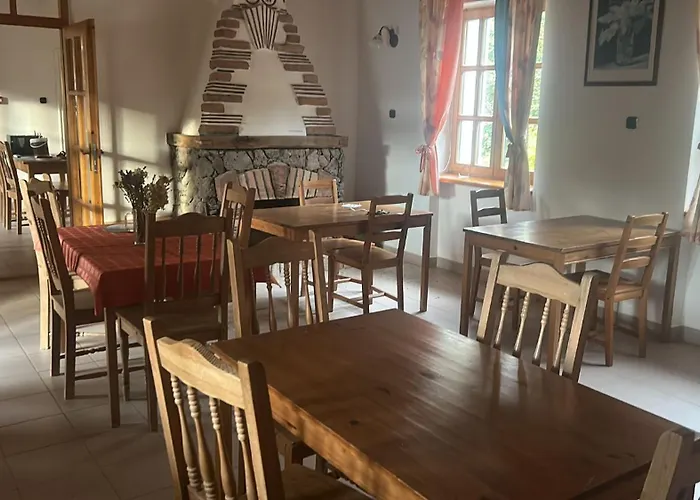 호텔 Somogy Kertje Ueduelofalu Es Etterem Bonnya